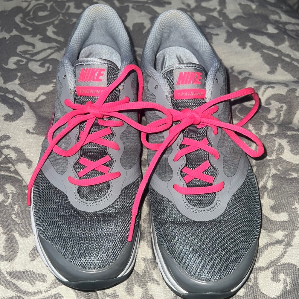 Nike Training Tennis Shoe Size 8